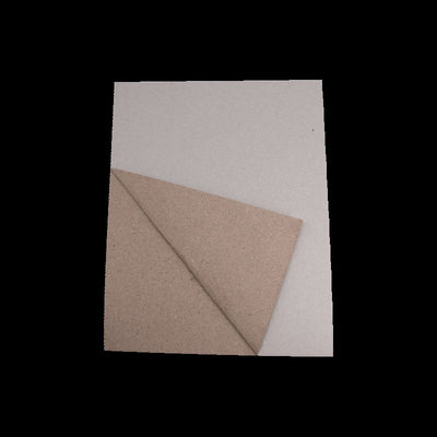 China Recycled pulp Double Sides Grijs Kleur 750gm 1,2 mm Dikke Straw Board Sheets