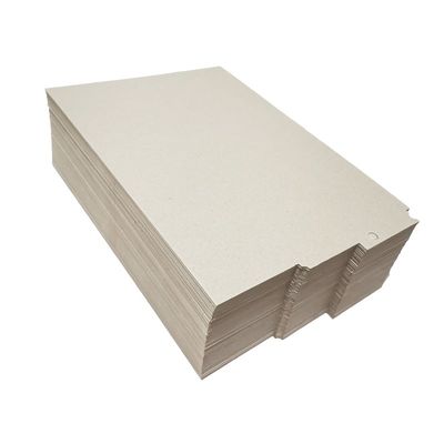 Gepersonaliseerde witte papierplaten met gerecycled pulp
