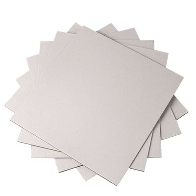 Aanpasbaar dik kartonpapier voor verpakkingen dat op maat wordt besteld
