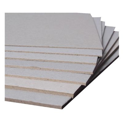 Boekenbinding en grafische drukkunst met kartonnen platen