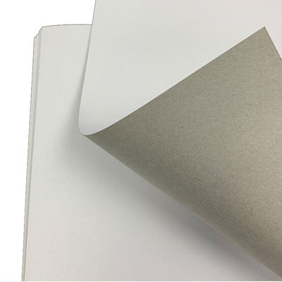 gerecycled papier van pulp, enkelzijdig bekleed duplexpapier met grijze achterkant