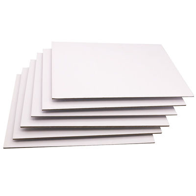 Duplexplank Grijzige achterzijde gecoat Triplexplank en Duplexplank Witte achterzijde