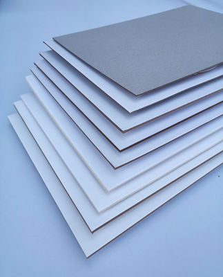 Grijzige achterzijde duplexplaat 300 Gsm 350 Gsm 400 Gsm 450 Gsm Houtpulp Grijzige kartonpapier