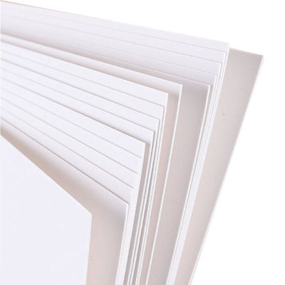 Anti-curl houtvrij offsetpapier 70 g gerecycled voor het drukken