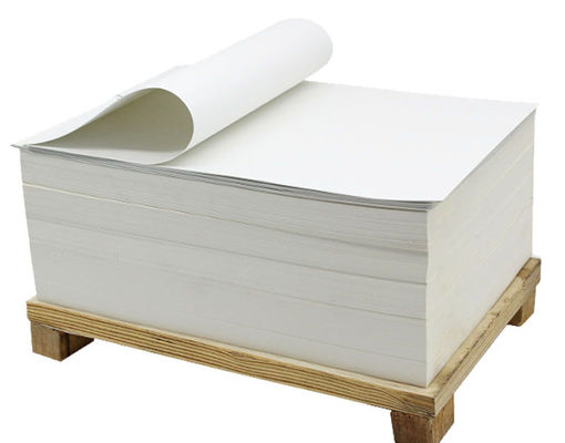 Witte kartonpapier C1S SBS FBB Ivory Board Voor verpakking 300 gm 350 gm 400 gm