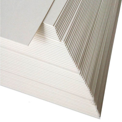 80 Gsm 700x1000 mm Glanzend papier C2S Kunstpapier Wit kleur Hoge stijfheid