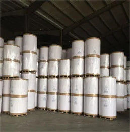 Witte C2's Glanzend papier voor brochures
