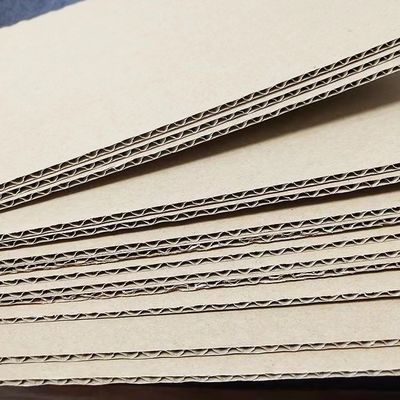 Eco-vriendelijk gegolfd kartonnen papier, gerecycled papier gegolfd papier